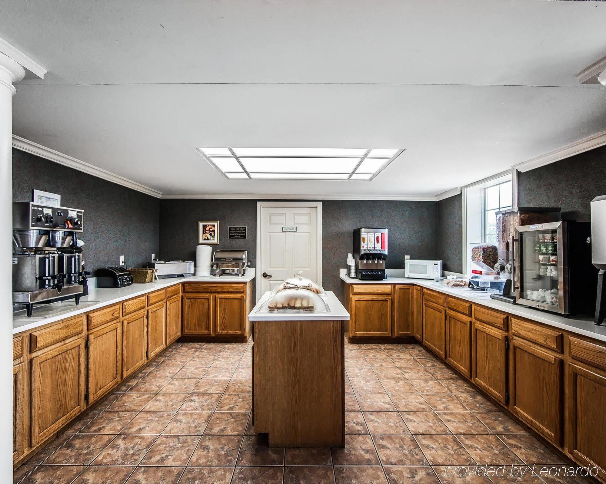 Clarion Inn Willow River Sevierville Luaran gambar