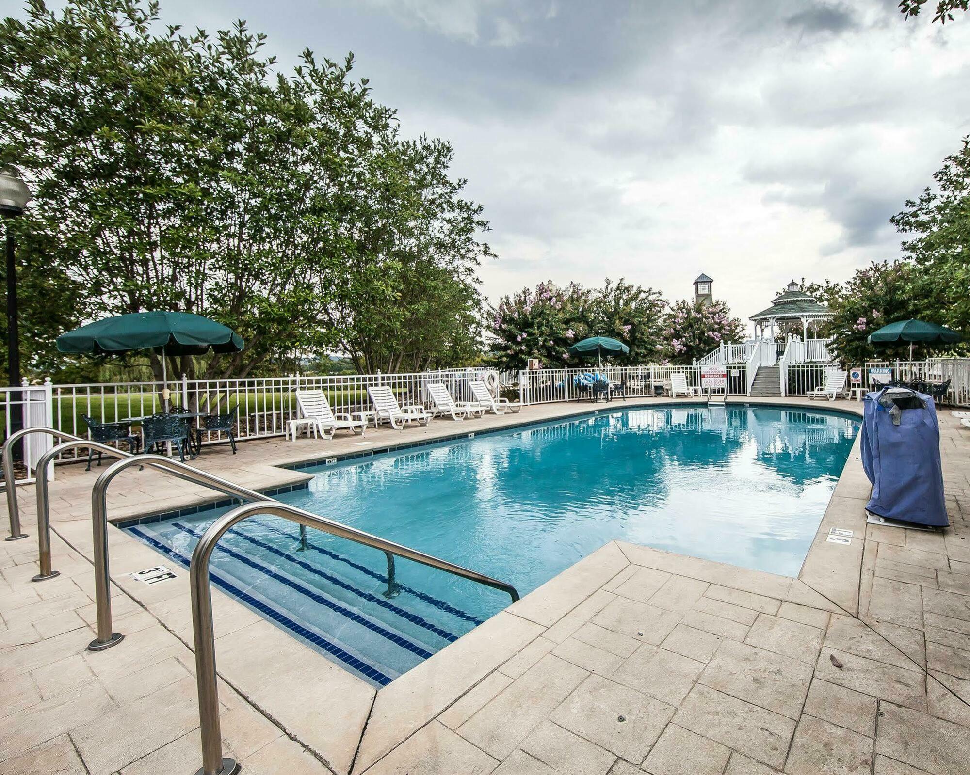 Clarion Inn Willow River Sevierville Luaran gambar